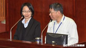 台北市長柯文哲、北農公司總經理吳音寧出席市議會總質詢。 圖／記者林敬旻攝