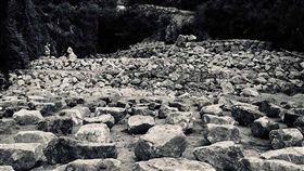 整理劇場未申請　市府開罰優人神鼓整理金瓜石劇場（圖），沒有申請簡易水土保持計畫，新北市府農業局山坡地保育科24日表示，將依照行為人違規程度與面積，處罰鍰並限期改善。（優人神鼓提供）中央社記者黃旭昇新北市傳真　107年5月24日