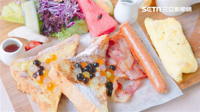 台中爆紅打卡聖地　飲料到沙拉都Q彈