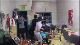 彰化,女童,凌虐致死,姨丈,包圍警局,闖入。翻攝自youtube