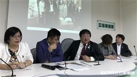 民進黨立委邱泰源、林靜儀等人今報告，雖然無法與會WHA，但世界醫師會仍然肯定台灣，未來仍然不會放棄任何合作機會。（圖／記者林惟崧攝）