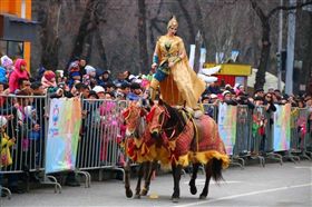 哈薩克阿拉木圖馬術特技表演團演出照片。（圖／哈薩克阿拉木圖馬術特技表演團）