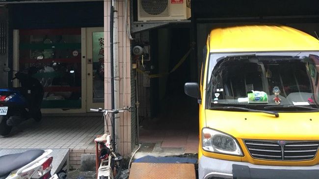 三重傳房客屋內燒炭　鄰聞屍惡臭報警