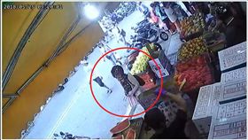 廚餘扔給你摸走一串蕉　三峽最強大媽氣死店家
「我是三峽人iSanxia」臉書