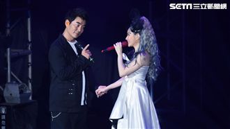 隔20年合體！徐懷鈺哽咽對唱任賢齊