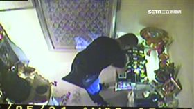 行竊前先祭拜　賊偷四面佛「12萬佛牌」