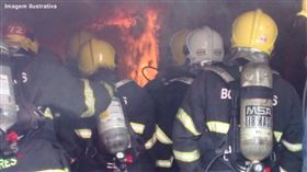 犯人放火燒自己…巴西少年觀護所大火　釀9死1重傷
圖／翻攝自EmaGoiana Twitter
https://twitter.com/EmaGoiana/status/1000082904884510720