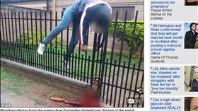 情敵,情侶,分手,恐怖情人,吃醋,槍殺,誤觸,阿根廷。http://www.dailymail.co.uk/news/article-5757309/Gunman-shoots-dead-trying-escape-fence-Argentina.html