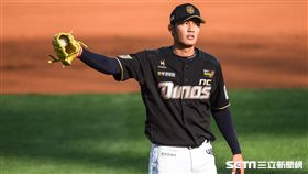旅韓台灣投手NC恐龍王維中。 （圖／記者林敬旻攝）