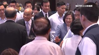 侯酸「總統牌」　蘇回：濫用市府資源