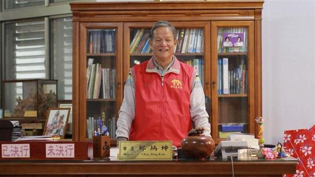 苗市長邱炳坤熱昏「差點死在龜山島」
