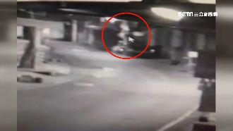 水電工當蜘蛛盜　爬電桿偷3百萬金飾