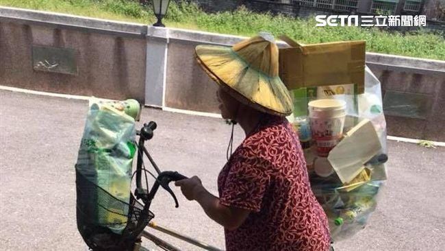拾荒婦爆汗撿回收　全送給更苦阿婆