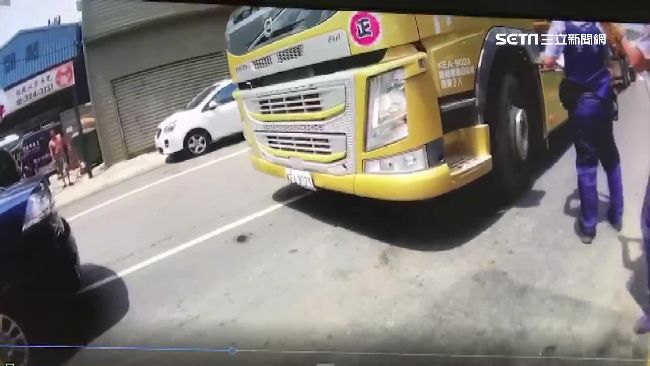 拒攔檢撞警　警開4槍制伏超悍女駕駛