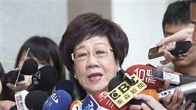 2年失4友邦　呂秀蓮：斷交責任不在蔡總統總統蔡英文上任2年丟掉4個邦交國，前副總統呂秀蓮（圖）26日受訪被問及相關議題時表示，斷交責任不在蔡總統，台灣人不要把矛頭搞錯，都是北京當局惡意打壓、孤立、羞辱台灣，大家應同仇敵愾。中央社記者徐肇昌攝　107年5月26日