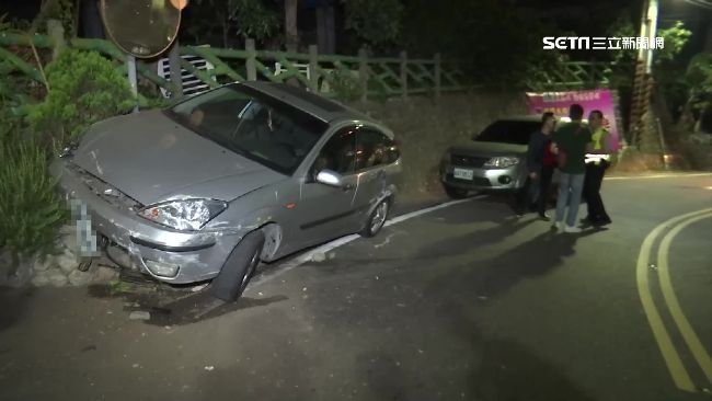 家暴醋男糾眾追車　刺傷嫩妻好友