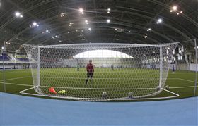  世足賽6月俄羅斯登場，波蘭業者加緊趕工球門。（圖／達志影像）