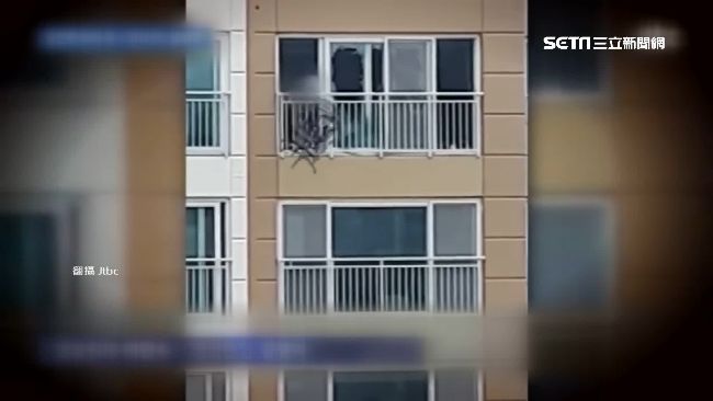 韓怪男18樓仍雜物　筆電椅子丟窗外