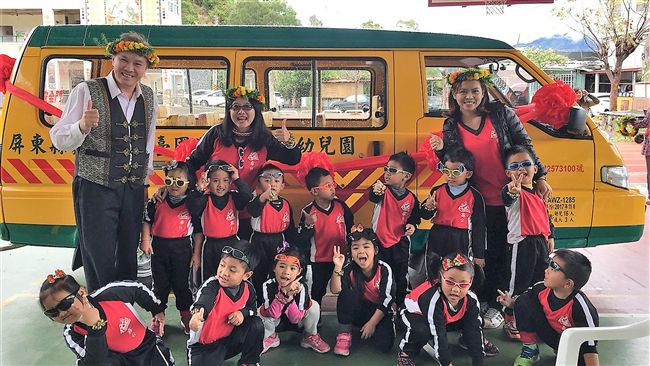 《幼照法》敲槌　娃娃車不得逾10年