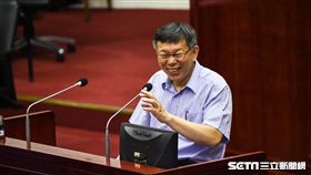 台北市長柯文哲出席台北市議會總質詢。 （圖／記者林敬旻攝）