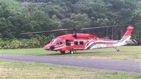 網揪團爬七彩湖　30歲女失聯搜救中 黑鷹直升機 圖／花蓮縣消防局提供