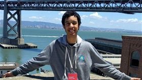 抓漏,駭客,谷歌,Google,Ezequiel Pereira,烏拉圭,獎金,漏洞,抓蟲,病毒,網路,資安 圖／翻攝自臉書