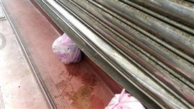 基隆,卡拉OK店,鐵捲門,命危,加護病房（圖／翻攝畫面）