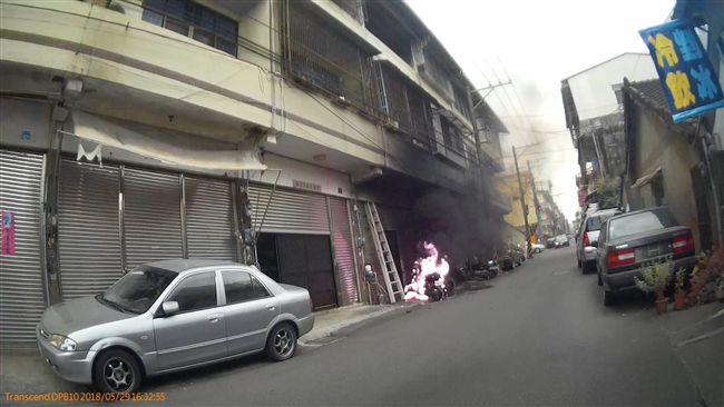 求復合遭拒！恐怖前夫放火燒前妻家