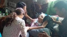 19歲男服劇毒逼媽回家　冷血母：兒放心去我不回來
圖翻攝自微博