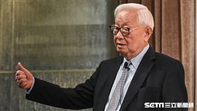 台積電董事長張忠謀主持法說會。 圖／記者林敬旻攝