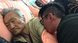 傅達仁親筆墓誌銘曝光　惹哭一票網友