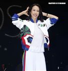 莫文蔚「hito流行音樂獎」表演彩排，這天正是Karen生日粉絲送上蛋糕及祝福，讓Karen度過難忘的生日。（記者邱榮吉/攝影） 