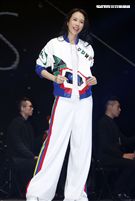 莫文蔚「hito流行音樂獎」表演彩排，這天正是Karen生日粉絲送上蛋糕及祝福，讓Karen度過難忘的生日。（記者邱榮吉/攝影） 