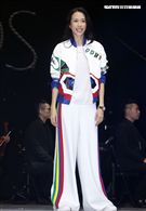 莫文蔚「hito流行音樂獎」表演彩排，這天正是Karen生日粉絲送上蛋糕及祝福，讓Karen度過難忘的生日。（記者邱榮吉/攝影） 