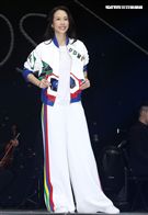 莫文蔚「hito流行音樂獎」表演彩排，這天正是Karen生日粉絲送上蛋糕及祝福，讓Karen度過難忘的生日。（記者邱榮吉/攝影） 