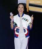 莫文蔚「hito流行音樂獎」表演彩排，這天正是Karen生日粉絲送上蛋糕及祝福，讓Karen度過難忘的生日。（記者邱榮吉/攝影） 