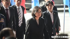 總統蔡英文主持「空軍P-3C成軍暨S-2T除役典禮」。 圖／記者林敬旻攝