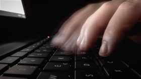 鍵盤、電腦/flickr-Dennis Skley