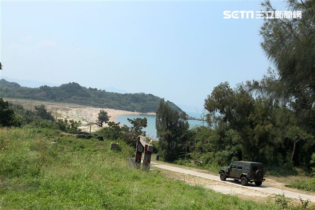 大膽島上還留有軍方裝備。（記者邱榮吉/大膽島拍攝）