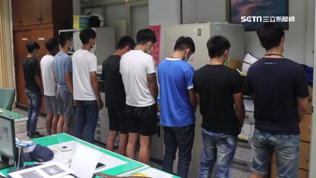 士兵遭拖出車外槍擊　關鍵2嫌仍在逃