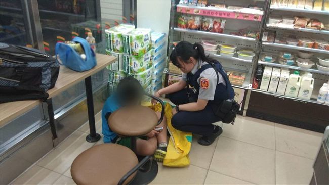 在校搗蛋怕挨罵　少年躲超商不敢回家