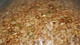 吃糙米降血壓　功效最大是米糠
白米,糙米,米糠,農委會,血管收縮素轉換酶,血管擴張,降血壓
https://flic.kr/p/Bc3f6
（圖／攝影者Dano, Flickr CC License）