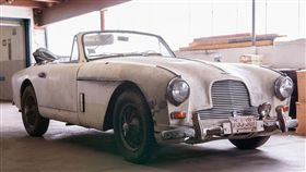 Aston Martin DB2/4 Mark II Coupe。（圖／翻攝Bonhams網站）