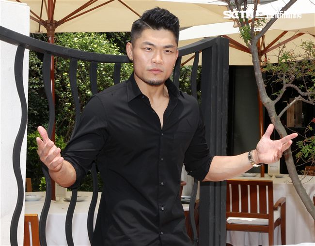 李玖哲入圍第29屆金曲獎「最佳國語男歌手」角逐歌王。（記者邱榮吉/攝影）