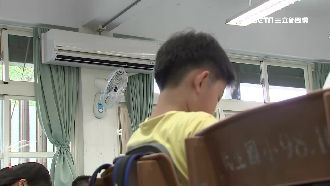 柯P拍板中小學裝冷氣　遭疑選舉利多