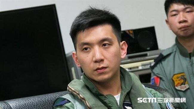 飛官不幸殉職　國防部長：從優撫卹！
