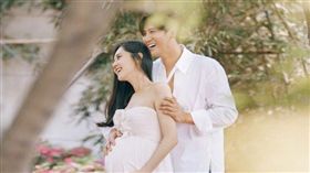 南韓女星秋瓷炫跟演員老公于曉光。（翻攝微博）