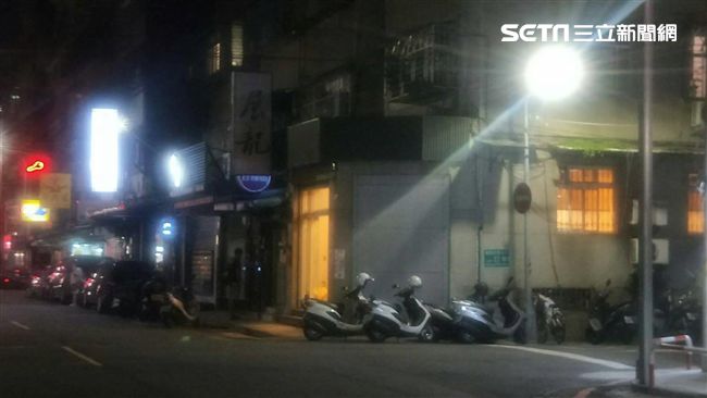 殯葬公司驚傳槍響　同夥慘遭活逮圍毆