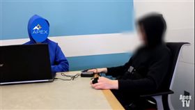 ▲詹姆斯奧利弗（James Oliver）（圖／翻攝自youtube/ApexTV）