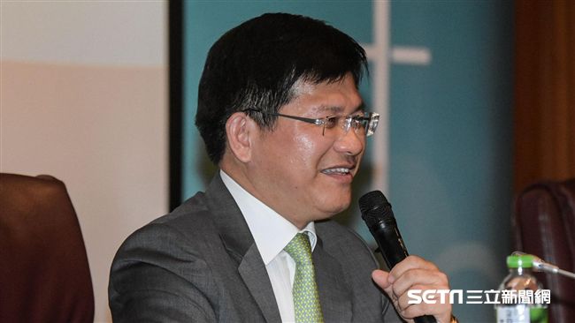 熱到受不了！林佳龍：校園全面裝冷氣